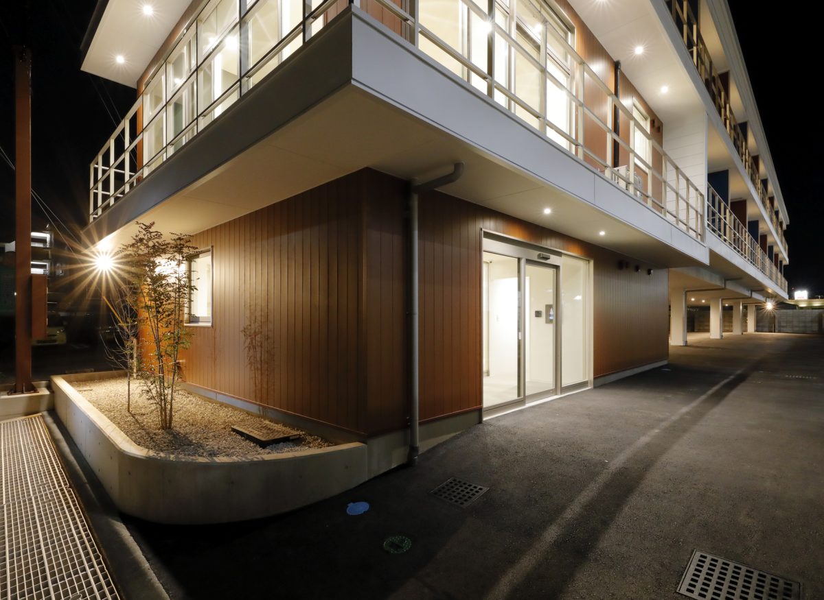 エントランス夜景